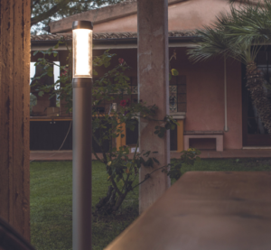 Led lamp with natural refraction system